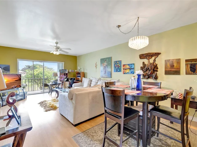 7405 W Atlantic Blvd # 201, Margate FL 33063