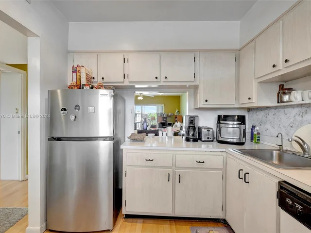 7405 W Atlantic Blvd # 201, Margate FL 33063