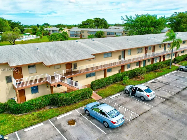 7405 W Atlantic Blvd # 201, Margate FL 33063