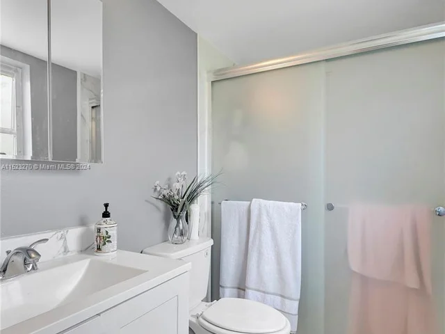 7405 W Atlantic Blvd # 201, Margate FL 33063