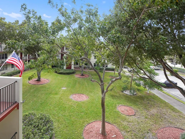 151 SW 135th Ter # 302T, Pembroke Pines FL 33027