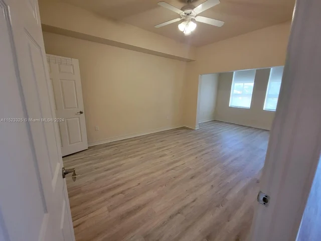 3001 NE 185th St # 333, Aventura FL 33180