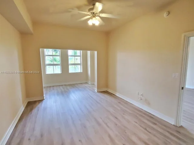 3001 NE 185th St # 333, Aventura FL 33180