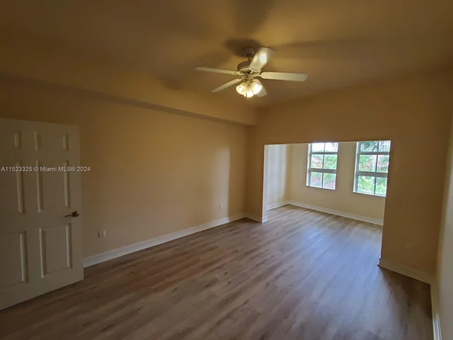 3001 NE 185th St # 333, Aventura FL 33180