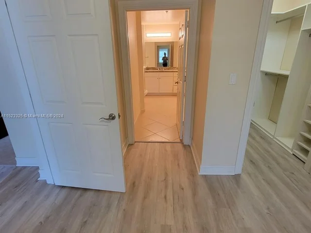 3001 NE 185th St # 333, Aventura FL 33180