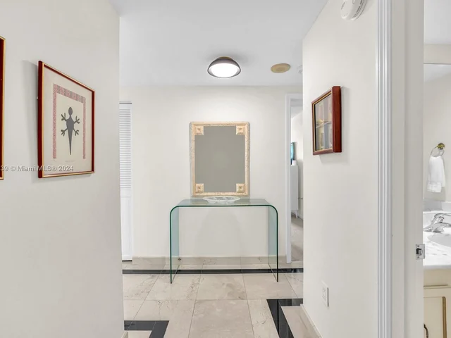 177 Ocean Lane Dr # 413, Key Biscayne FL 33149