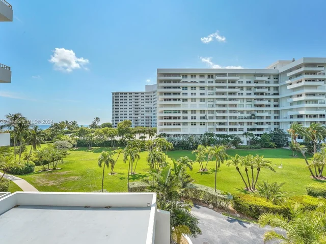177 Ocean Lane Dr # 413, Key Biscayne FL 33149