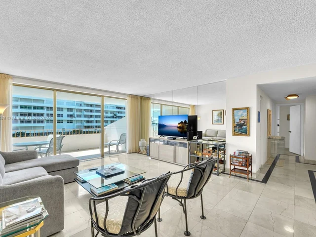 177 Ocean Lane Dr # 413, Key Biscayne FL 33149