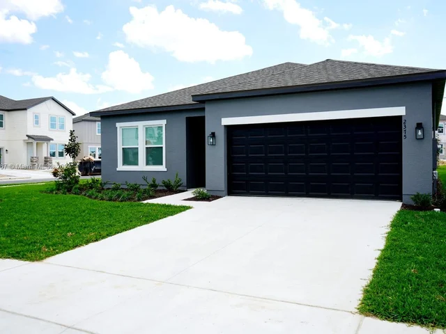 2375 LANCASHIRE ST, Davenport FL 33896