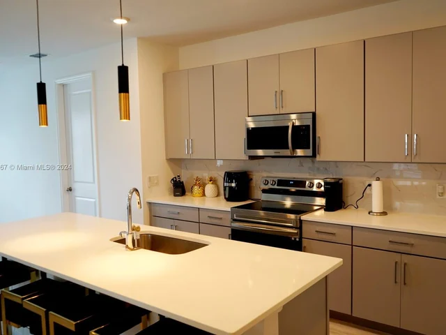 2375 LANCASHIRE ST, Davenport FL 33896