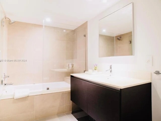 6620 Indian Creek Dr # 708, Miami Beach FL 33141