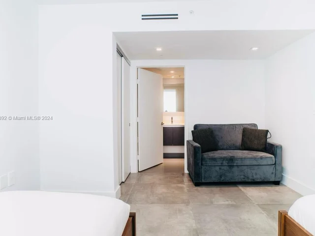 6620 Indian Creek Dr # 708, Miami Beach FL 33141