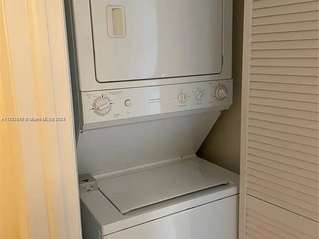 1800 N Bayshore Dr # 4104, Miami FL 33132