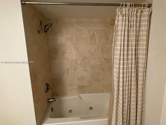 1800 N Bayshore Dr # 4104, Miami FL 33132