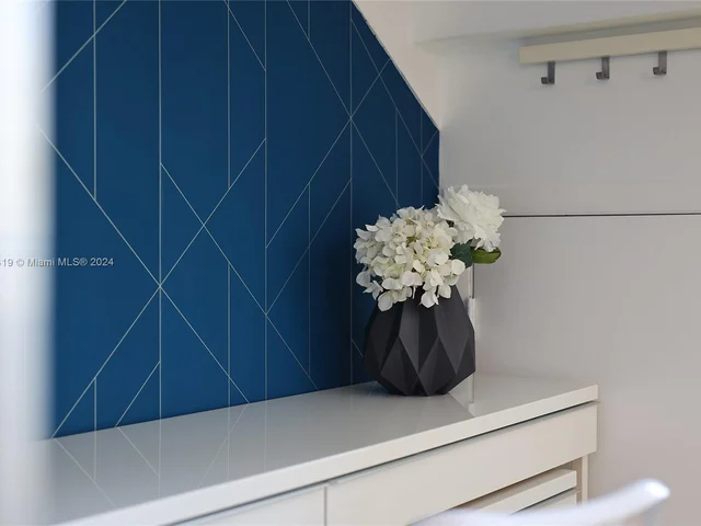 244 Biscayne Blvd # 446, Miami FL 33132