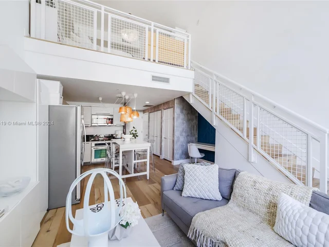 244 Biscayne Blvd # 446, Miami FL 33132