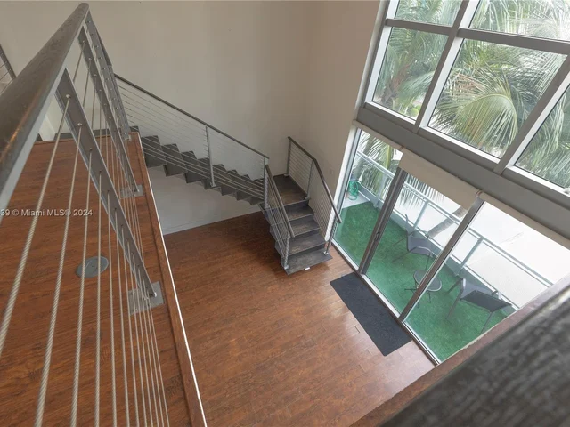 90 SW 3rd St, Miami FL 33130