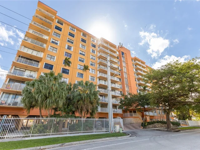 2450 NE 135th St # 1009, North Miami FL 33181