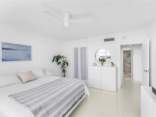 2450 NE 135th St # 1009, North Miami FL 33181