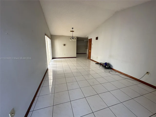 3853 SW 133rd Pl, Miami FL 33175