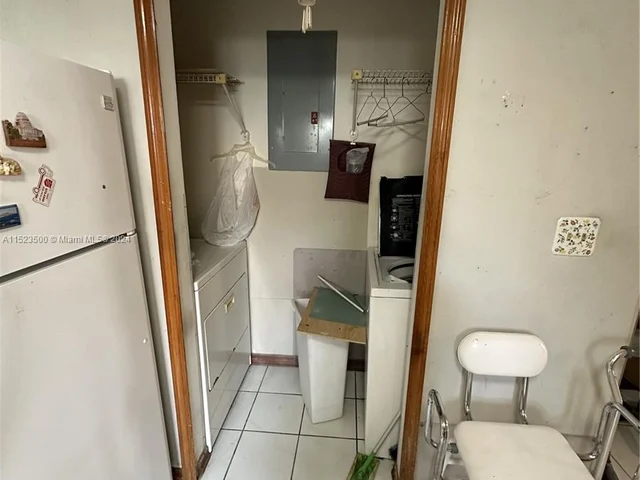 3853 SW 133rd Pl, Miami FL 33175