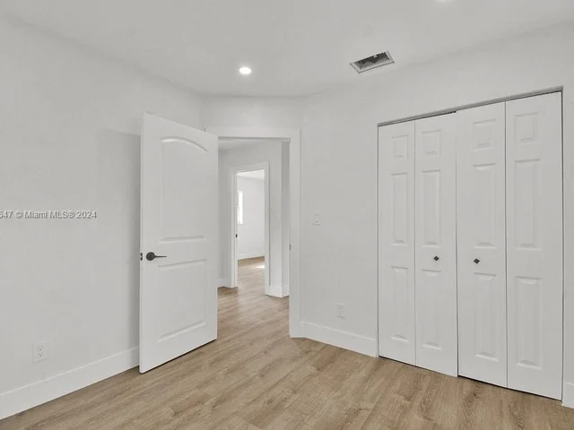 21130 NW 39th Ave, Miami Gardens FL 33055