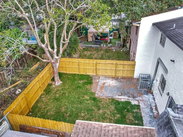 21130 NW 39th Ave, Miami Gardens FL 33055