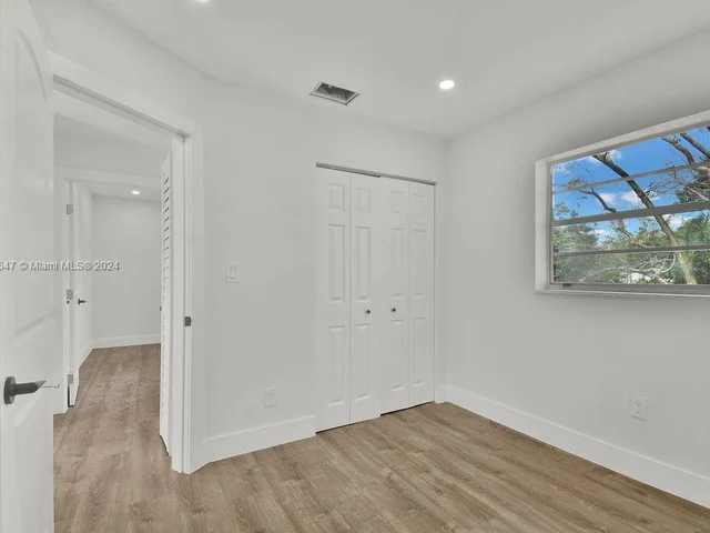 21130 NW 39th Ave, Miami Gardens FL 33055