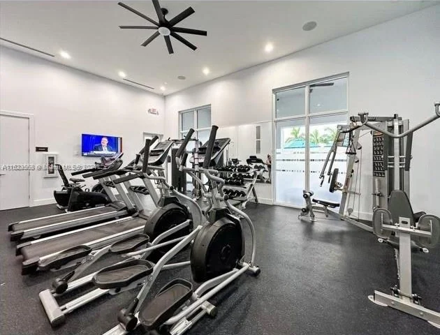 2604 SE 11th Ct, Homestead FL 33035