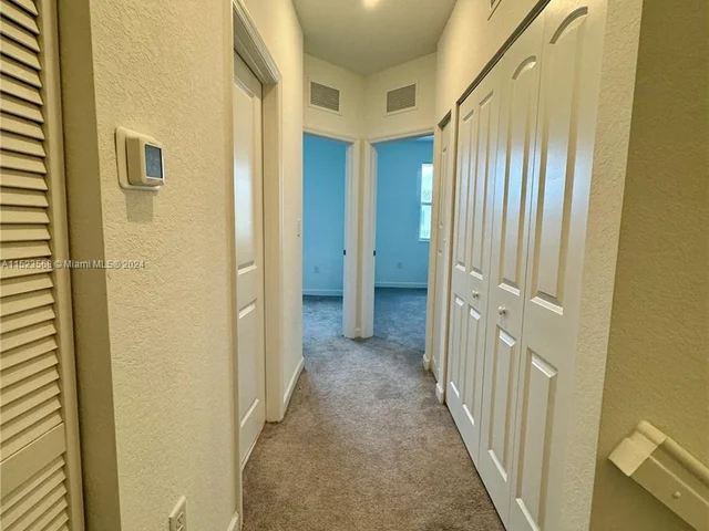 2604 SE 11th Ct, Homestead FL 33035