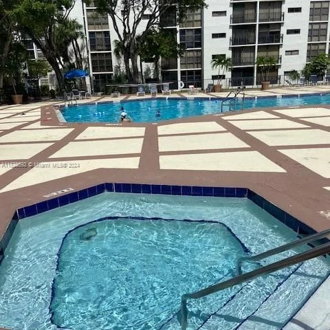 16909 N Bay Rd # 310, Sunny Isles Beach FL 33160