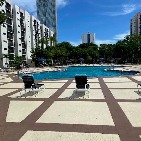 16909 N Bay Rd # 310, Sunny Isles Beach FL 33160