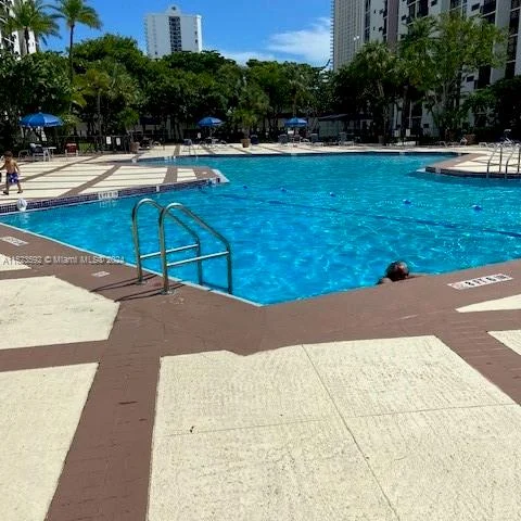 16909 N Bay Rd # 310, Sunny Isles Beach FL 33160