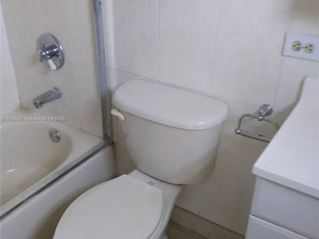 16909 N Bay Rd # 310, Sunny Isles Beach FL 33160