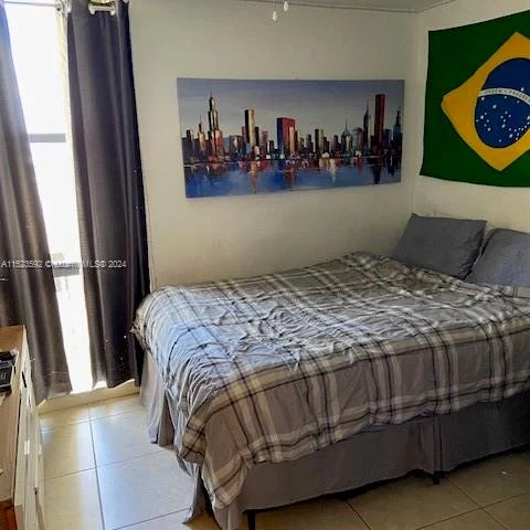 16909 N Bay Rd # 310, Sunny Isles Beach FL 33160