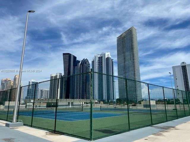 16909 N Bay Rd # 310, Sunny Isles Beach FL 33160