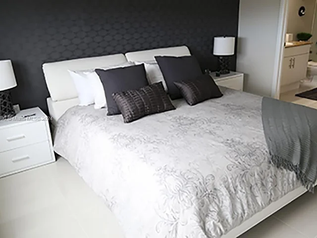 1861 NW S River Dr # 906, Miami FL 33125