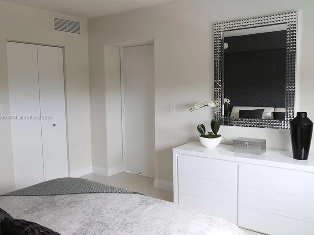 1861 NW S River Dr # 906, Miami FL 33125