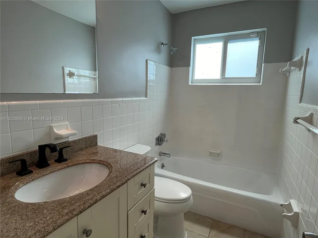 4973 SW 91st Ter, Cooper City FL 33328