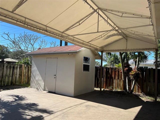 4973 SW 91st Ter, Cooper City FL 33328