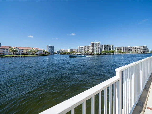 3800 S Ocean Dr # 721, Hollywood FL 33019