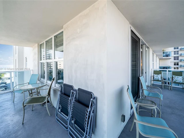 3800 S Ocean Dr # 721, Hollywood FL 33019