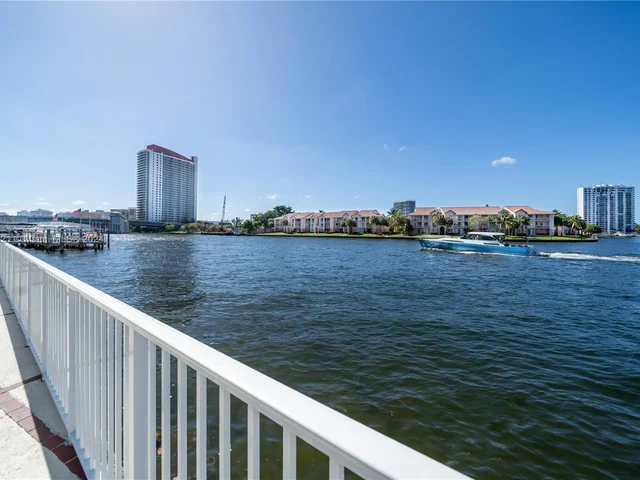 3800 S Ocean Dr # 721, Hollywood FL 33019