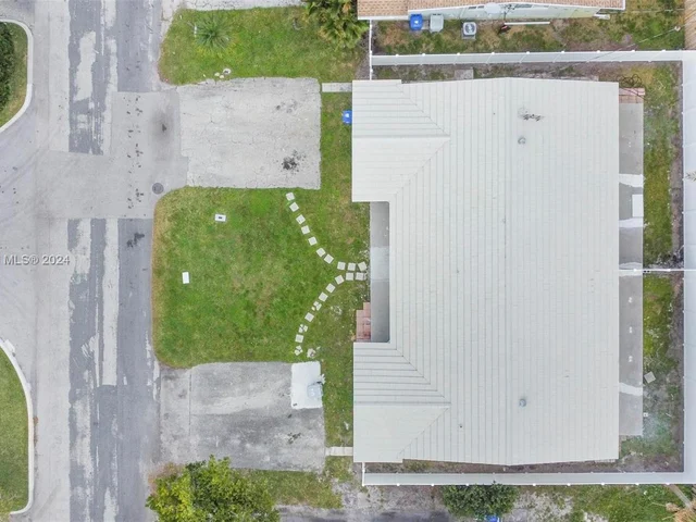 700 NE 23rd Ave # 1, Pompano Beach FL 33062