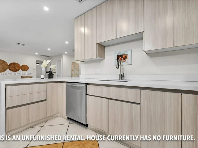 411 NE 58th Ct, Oakland Park FL 33334