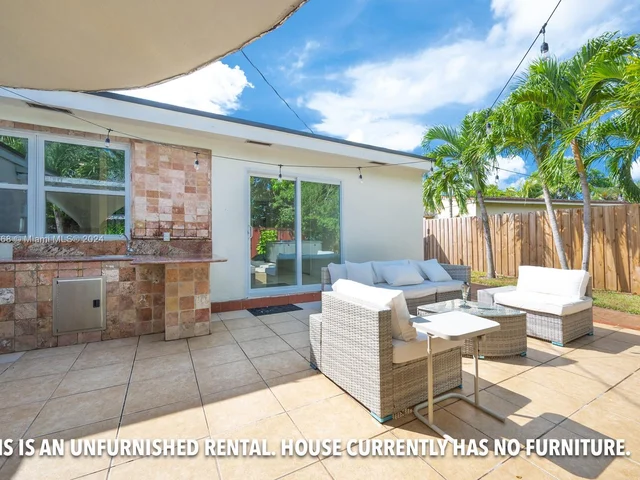 411 NE 58th Ct, Oakland Park FL 33334