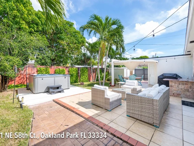 411 NE 58th Ct, Oakland Park FL 33334