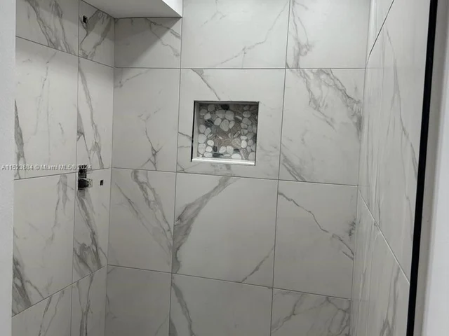 2350 NE 135th St # 914, North Miami FL 33181