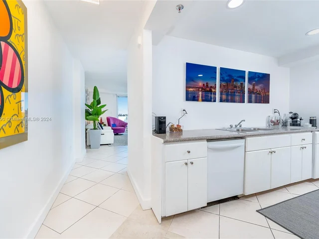 7933 West Dr # 1026, North Bay Village FL 33141