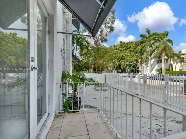 612 15th St # 8, Miami Beach FL 33139